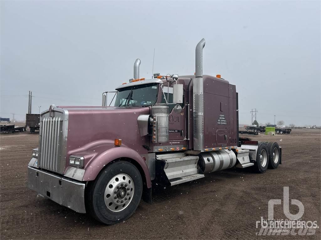 Kenworth W900 Prime Movers