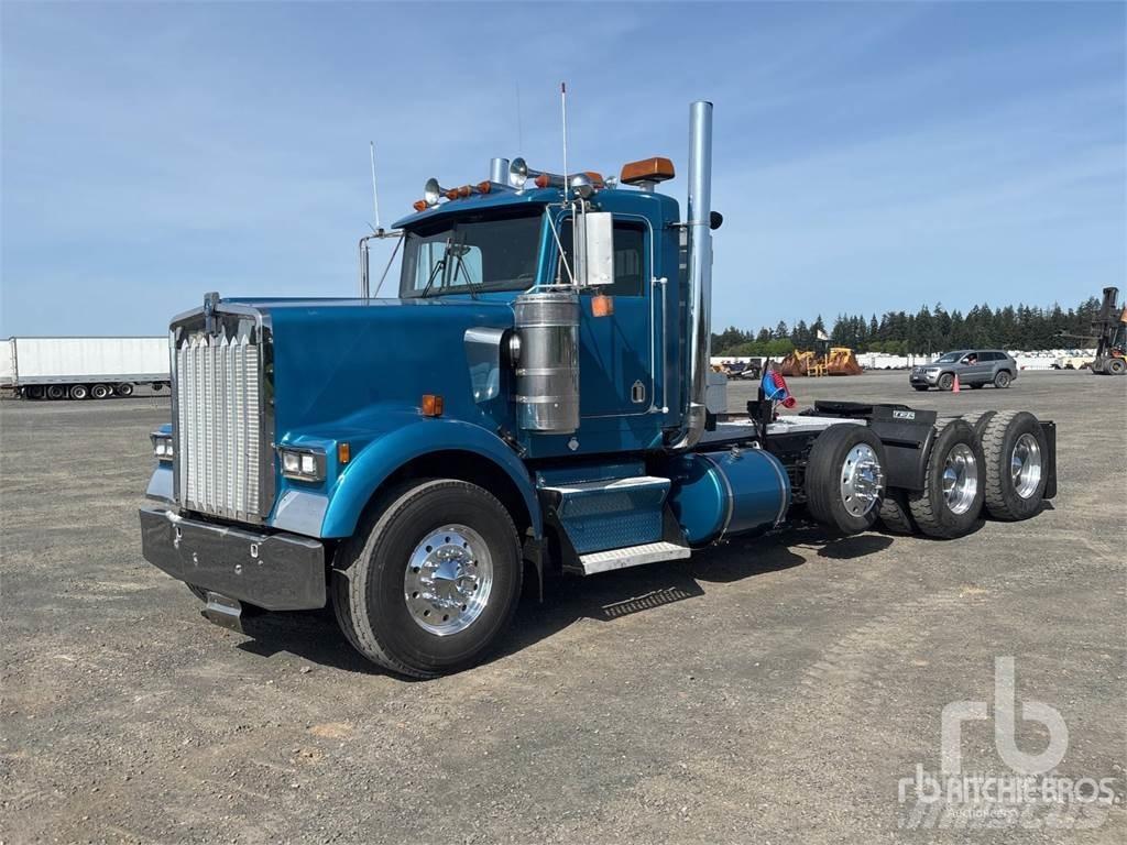 Kenworth W900 Prime Movers