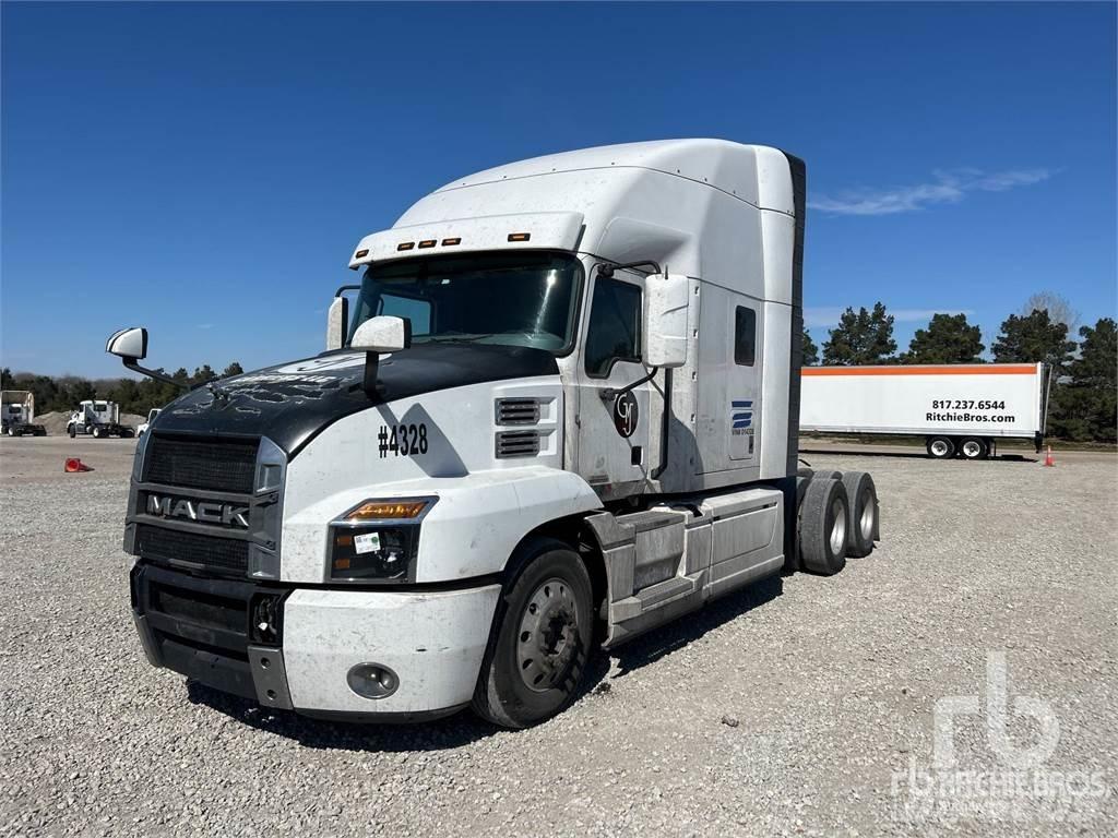 Mack AN64T Prime Movers