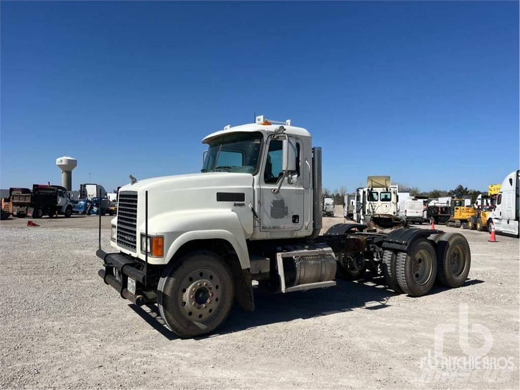 Mack CHU613 Prime Movers