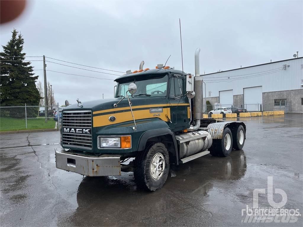 Mack CL713 Prime Movers