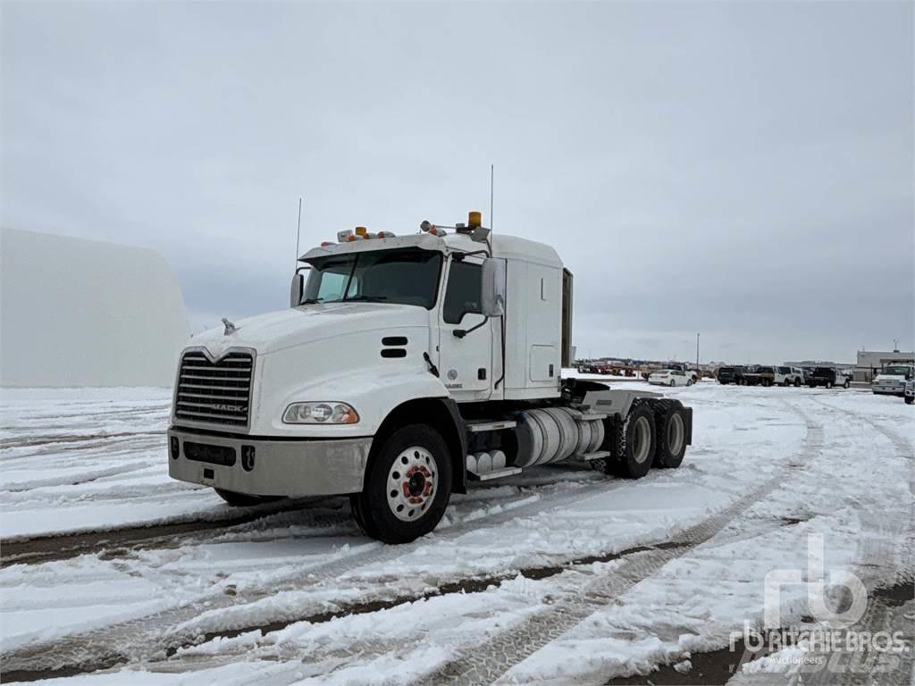 Mack CXU613 Prime Movers