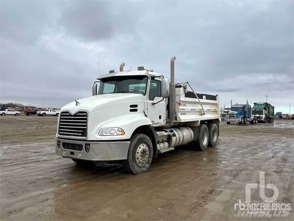 Mack CXU613 Tipper trucks