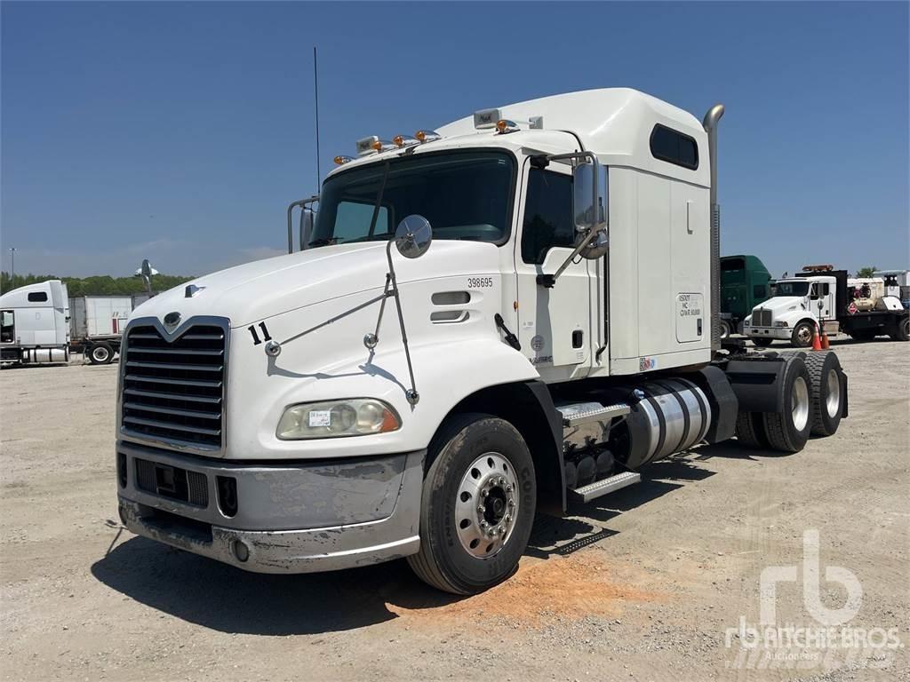 Mack CXU613 Prime Movers