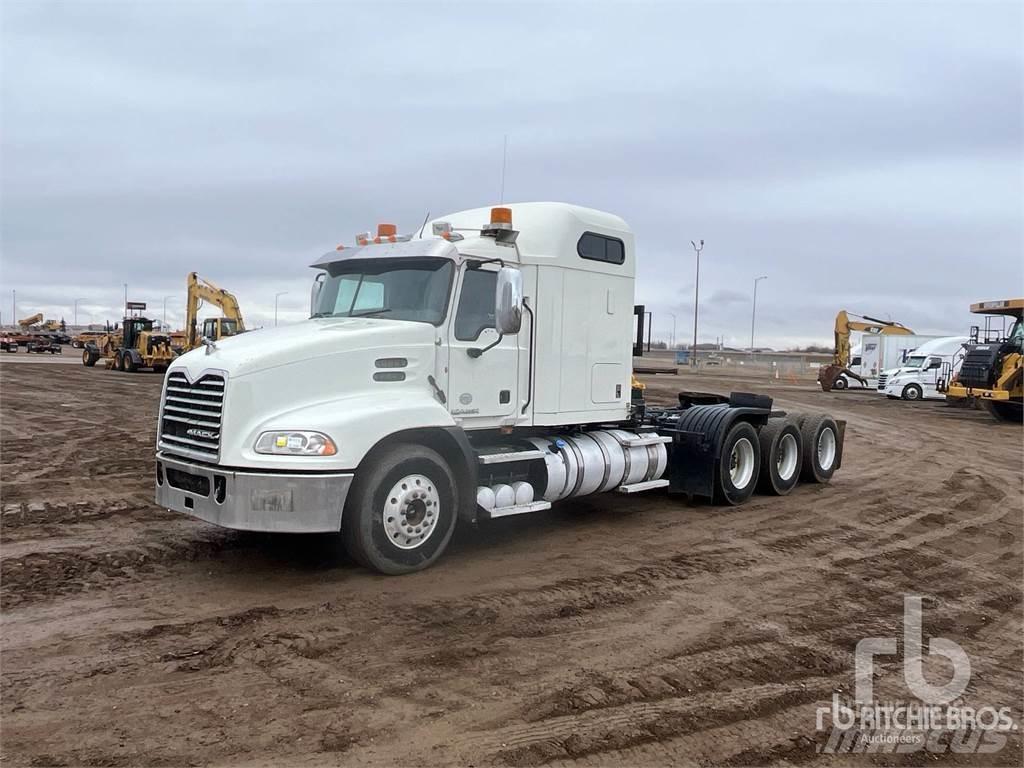Mack CXU614 Prime Movers