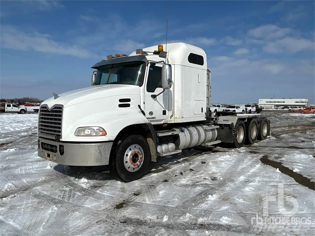Mack CXU614 Prime Movers