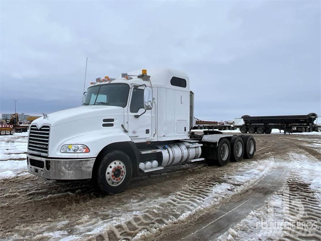 Mack CXU614 Prime Movers