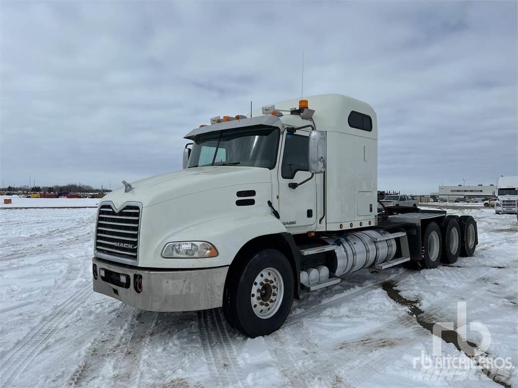 Mack CXU614 Prime Movers