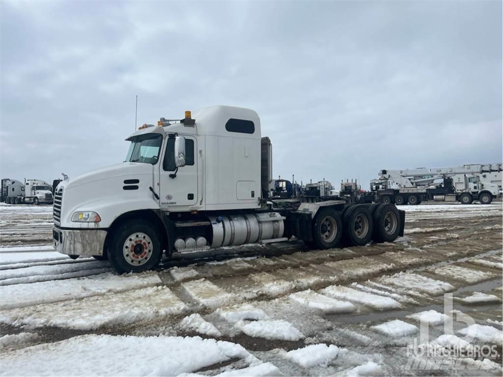 Mack CXU614 Prime Movers