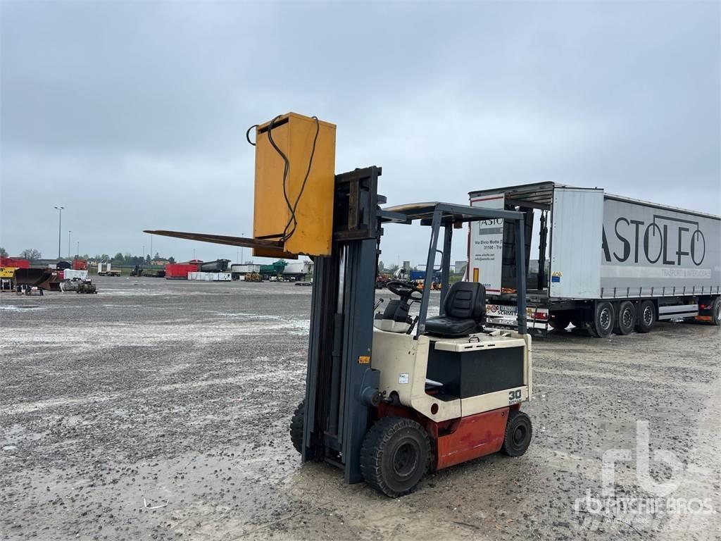 Nissan RM02L30U Electric forklift trucks