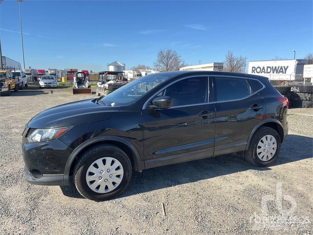 Nissan ROGUE Pick up/Dropside