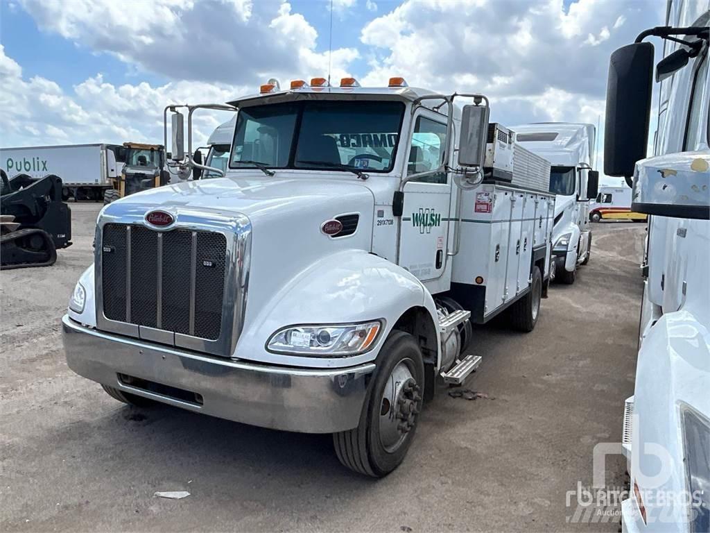 Peterbilt 337 Municipal / general purpose vehicles