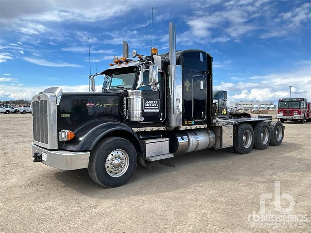 Peterbilt 367 Prime Movers