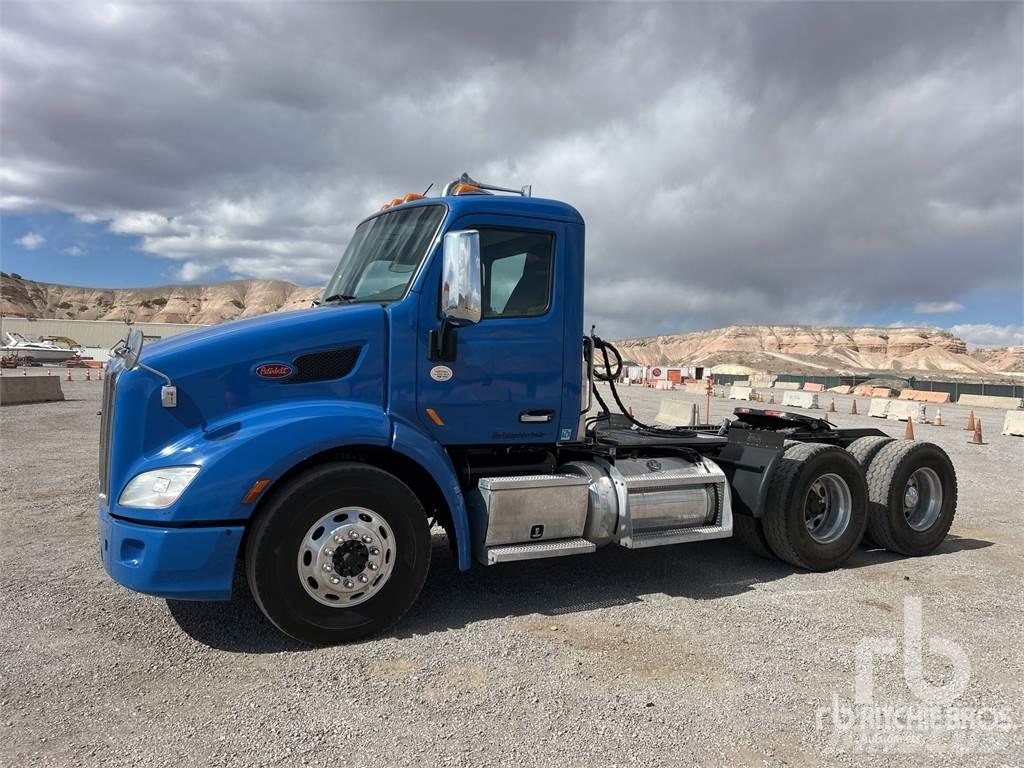 Peterbilt 389 Prime Movers