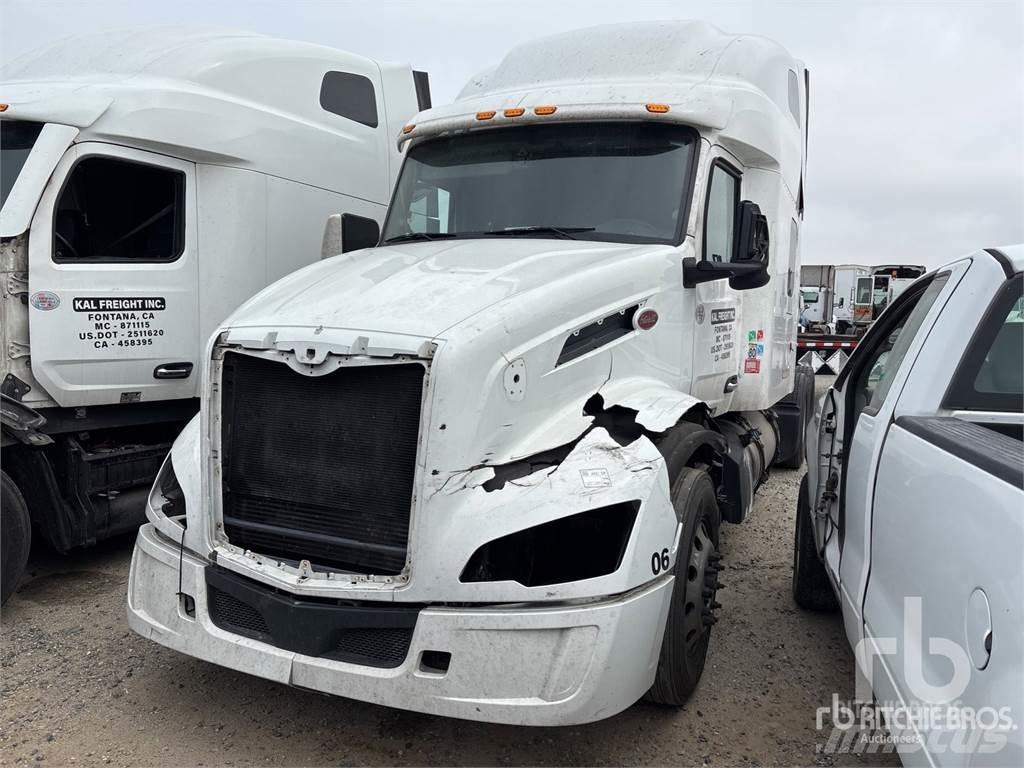 Peterbilt 579 Prime Movers