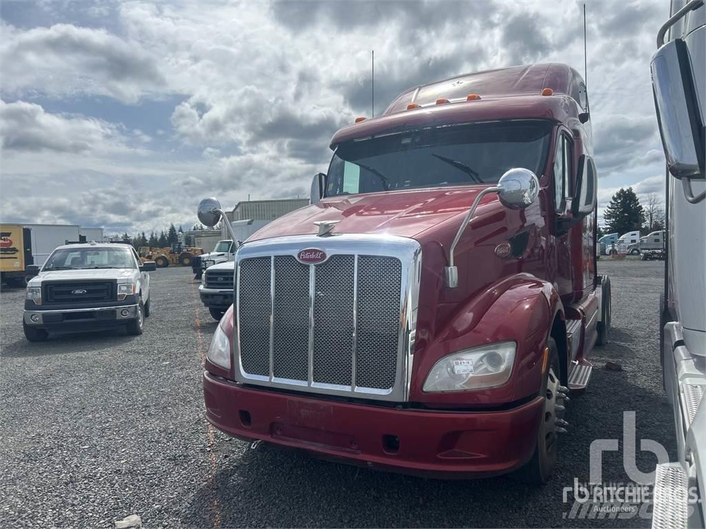 Peterbilt 587 Prime Movers