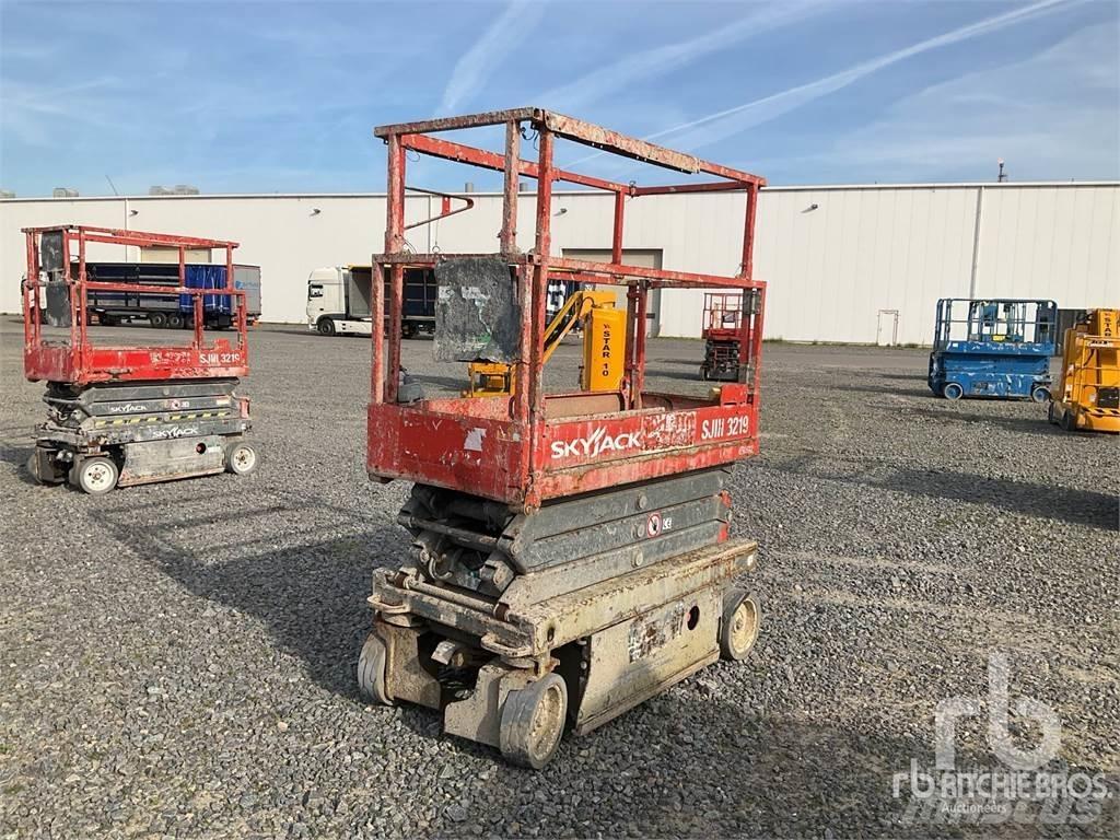 SkyJack SJ3219 Scissor lifts