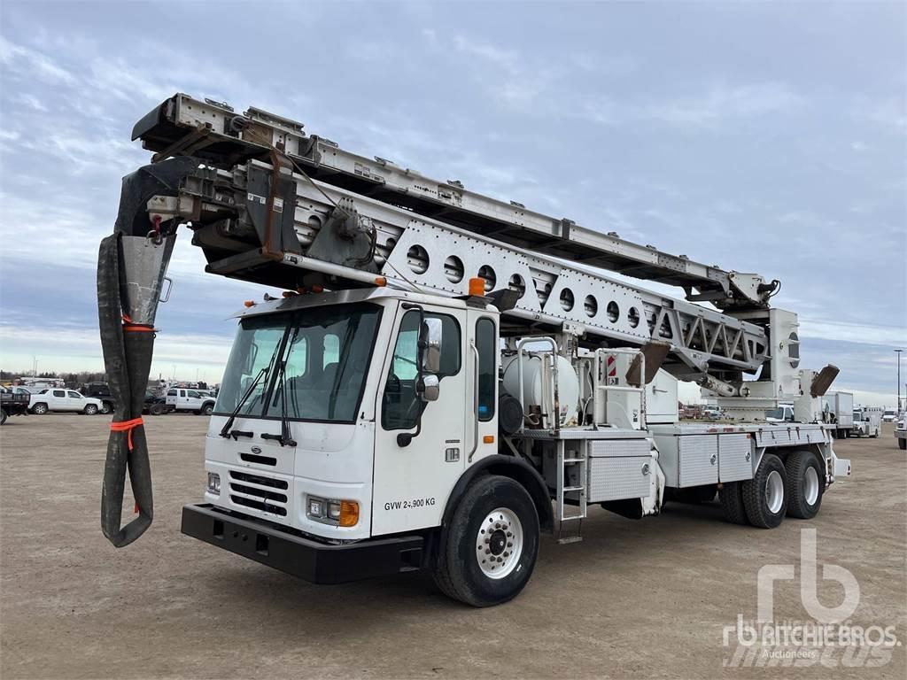 Sterling CONDOR Concrete trucks