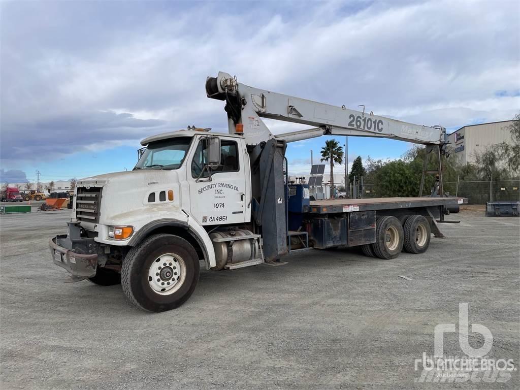 Sterling L7500 Truck mounted cranes
