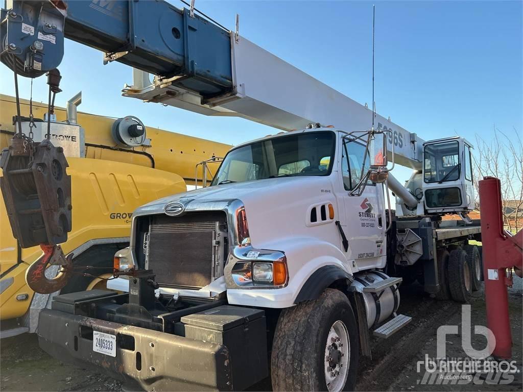 Sterling L9500 Truck mounted cranes