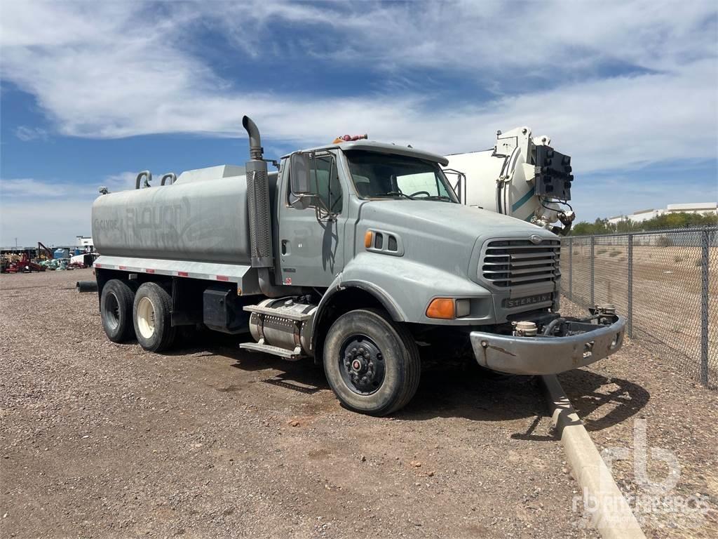 Sterling L9500 Water bowser