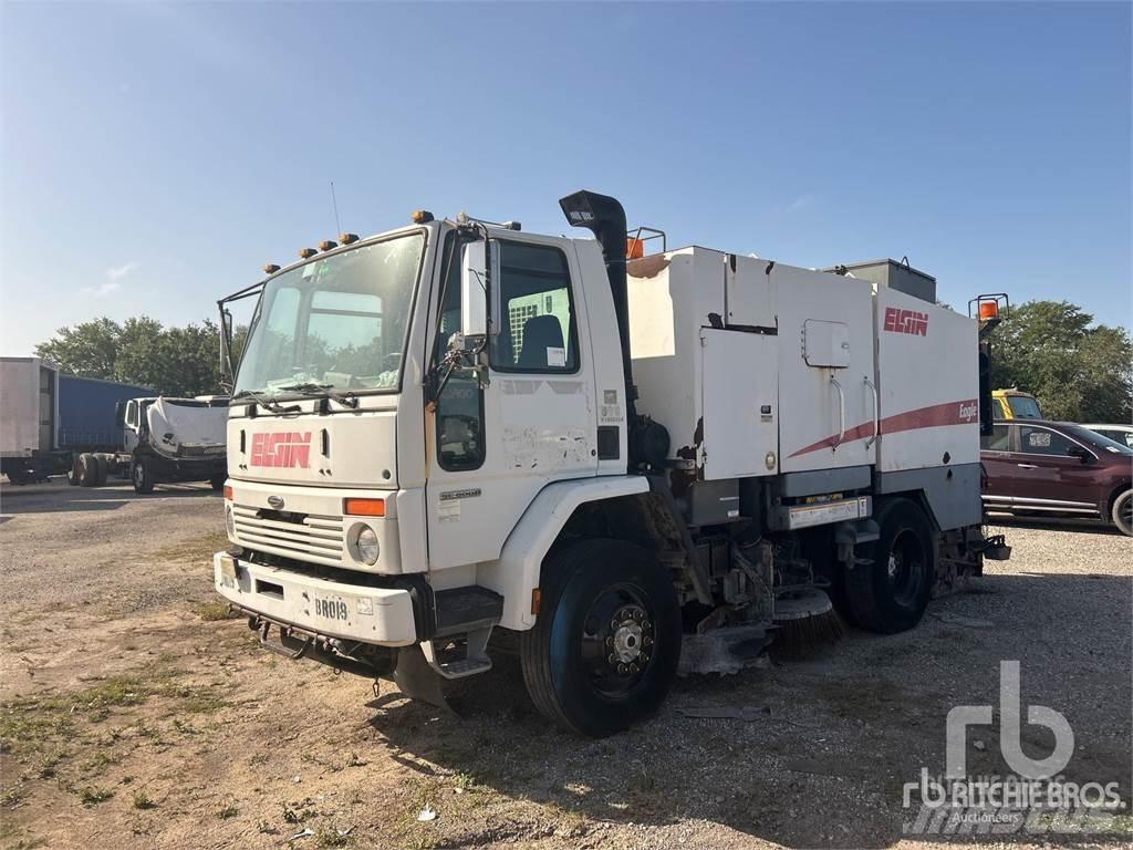 Sterling SC8000 Sweeper trucks