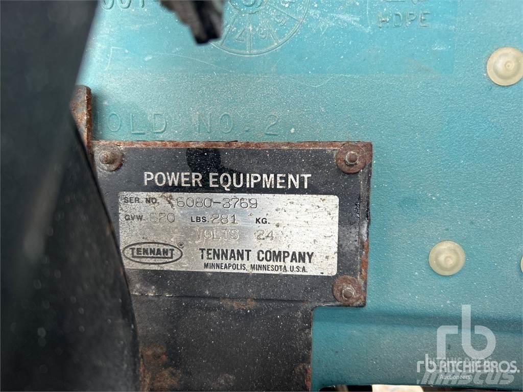 Tennant 6080 Sweepers
