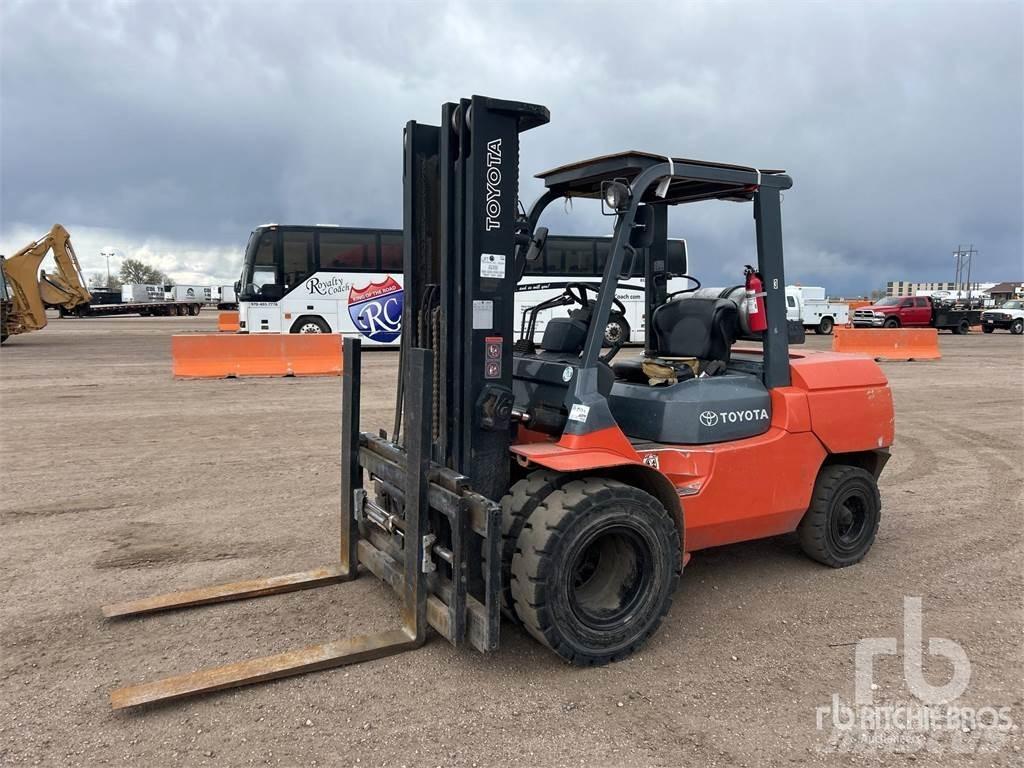 Toyota 7FGAU50 Diesel trucks
