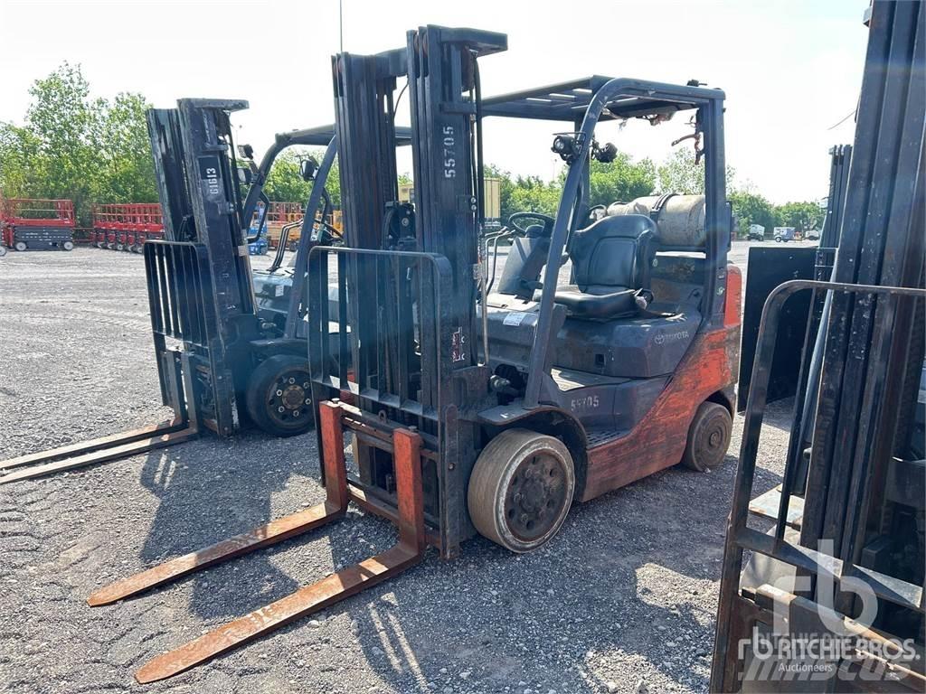 Toyota 8FGCU25 Diesel trucks