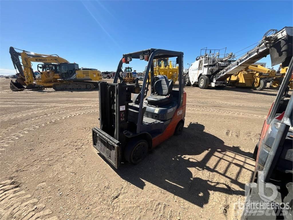 Toyota 8FGCU25 Diesel trucks
