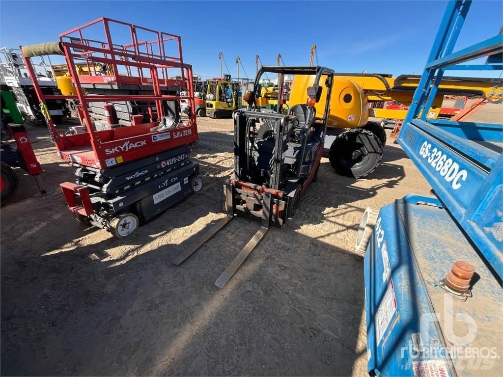 Toyota 8FGCU25 Diesel trucks