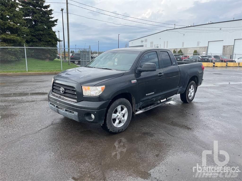 Toyota TUNDRA Pick up/Dropside