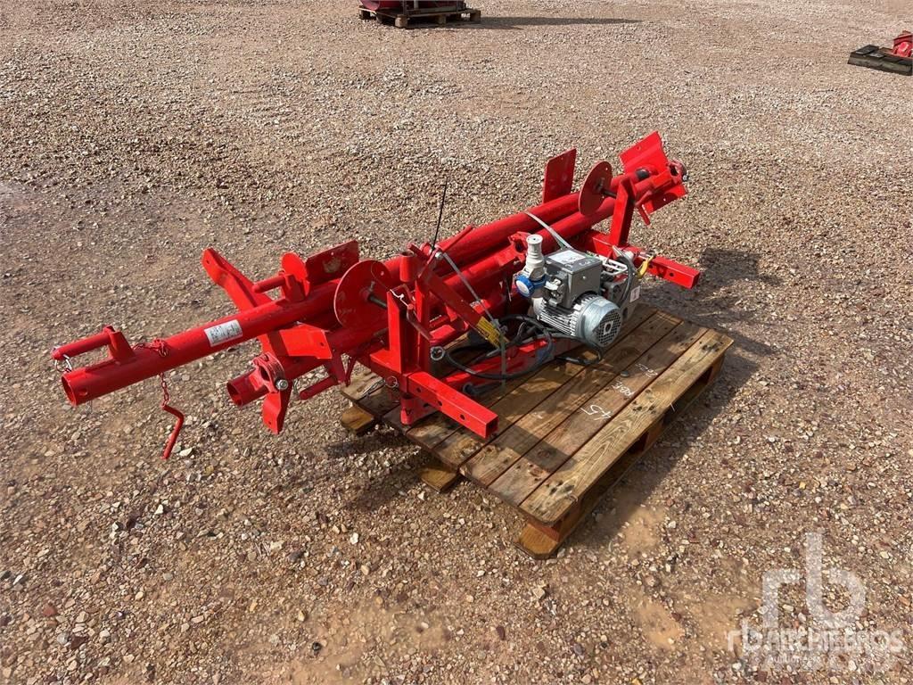  Treuil Farm machinery