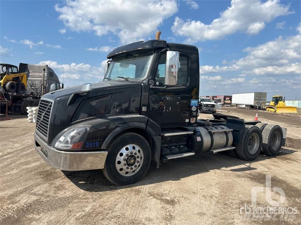 Volvo VNL300 Prime Movers