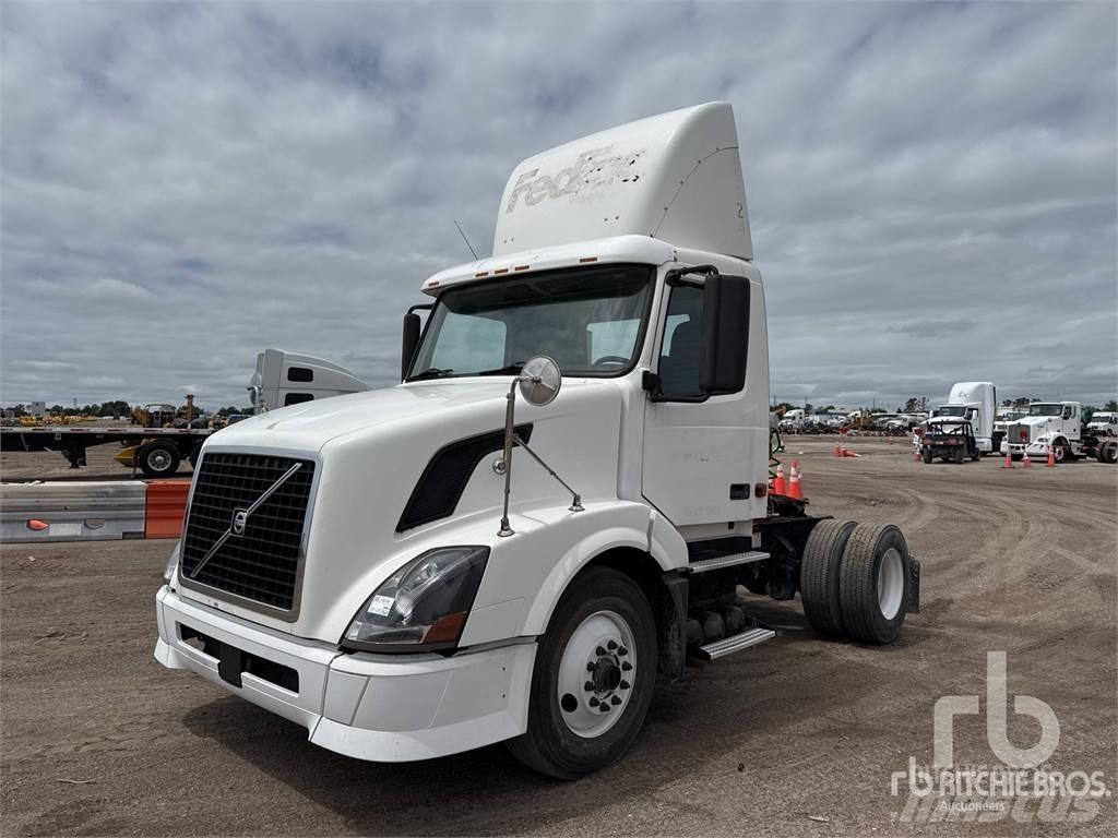 Volvo VNL300 Prime Movers
