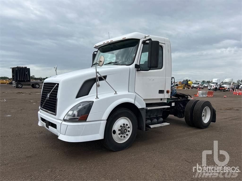 Volvo VNL300 Prime Movers