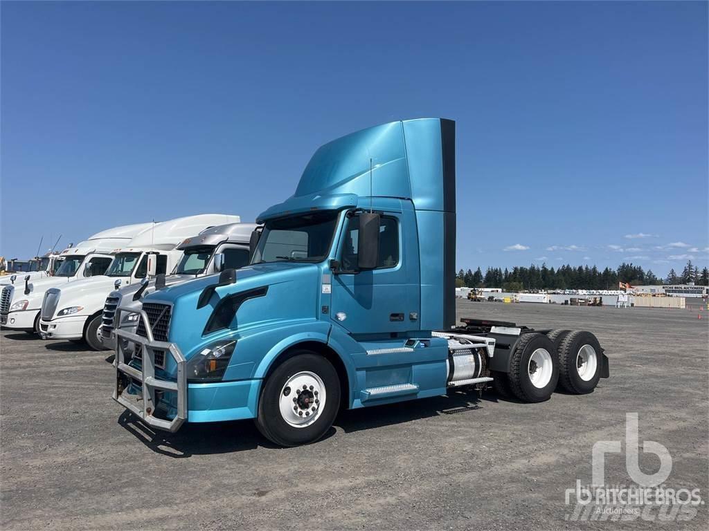 Volvo VNL300 Prime Movers