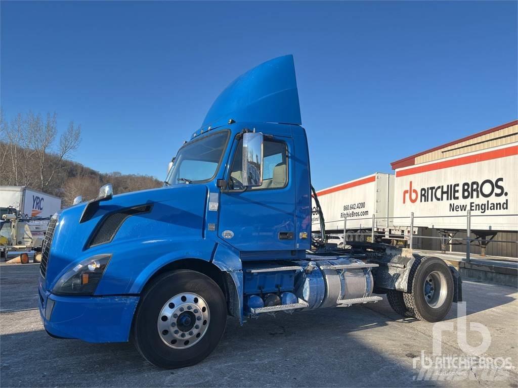 Volvo VNL300 Prime Movers