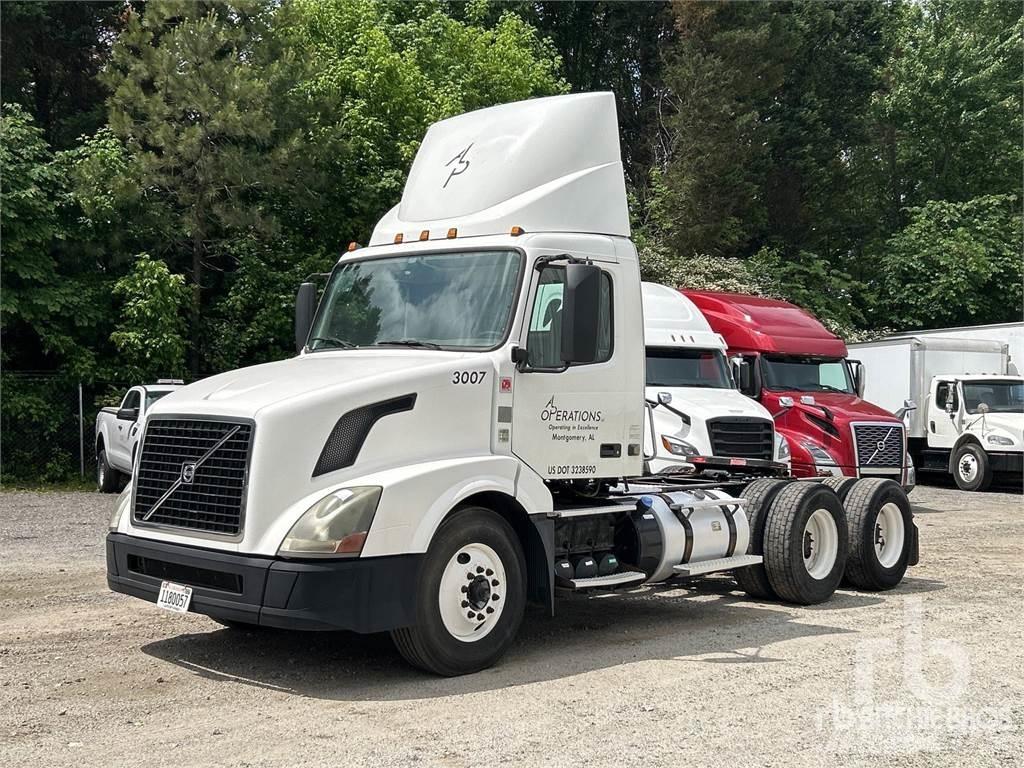 Volvo VNL300 Prime Movers