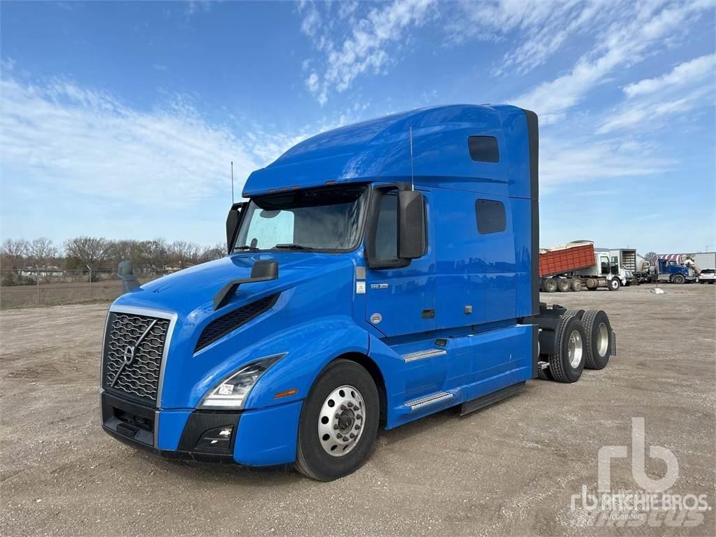 Volvo VNL64760 Prime Movers