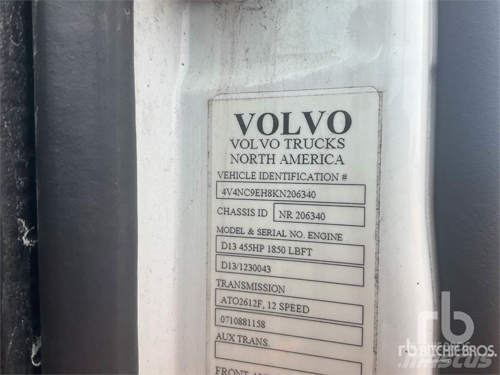 Volvo VNL760 Prime Movers