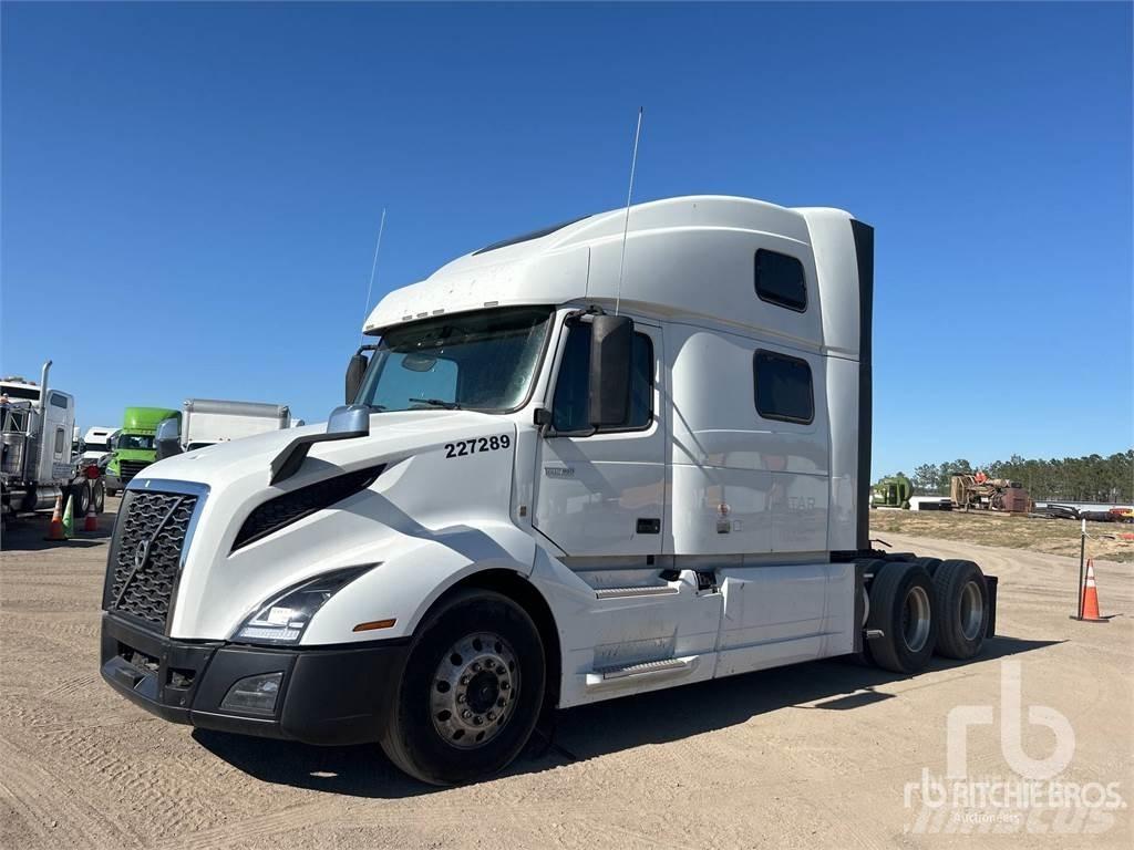 Volvo VNL860 Prime Movers