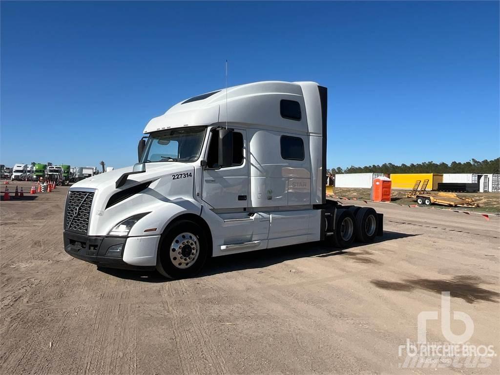 Volvo VNL860 Prime Movers