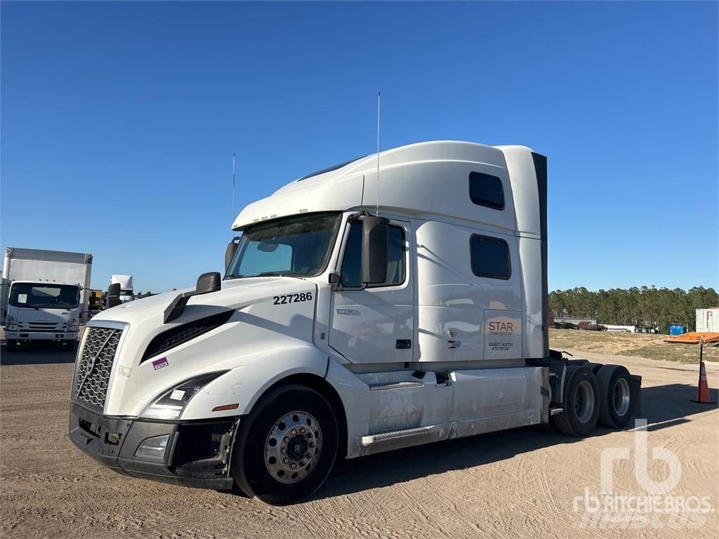 Volvo VNL860 Prime Movers