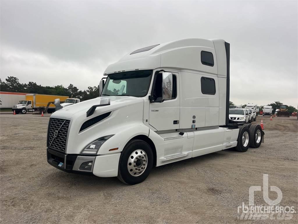 Volvo VNL860 Prime Movers