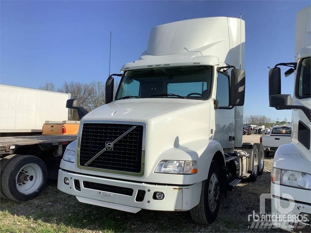 Volvo VNM Prime Movers