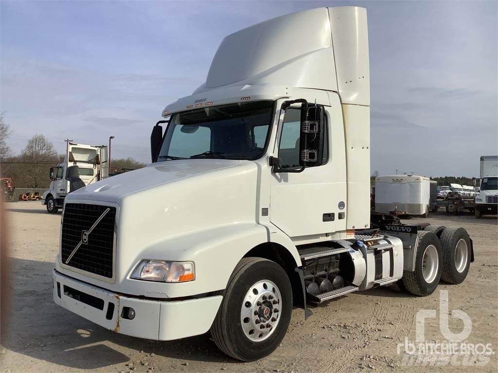 Volvo VNM200 Prime Movers