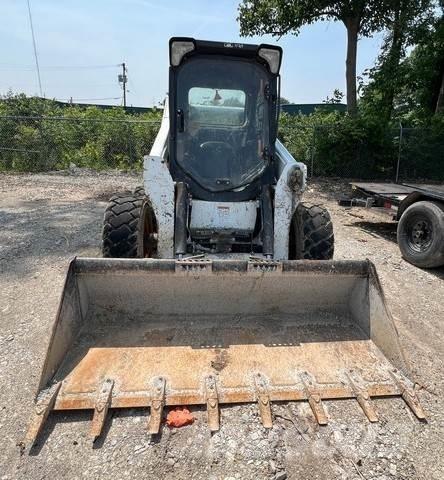 Bobcat S650 Skid steer loaders