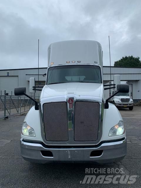 Kenworth T680 Prime Movers