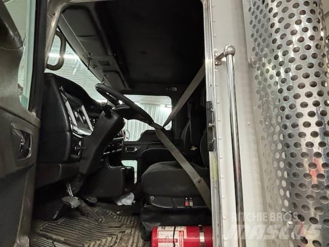 Kenworth T800W Prime Movers
